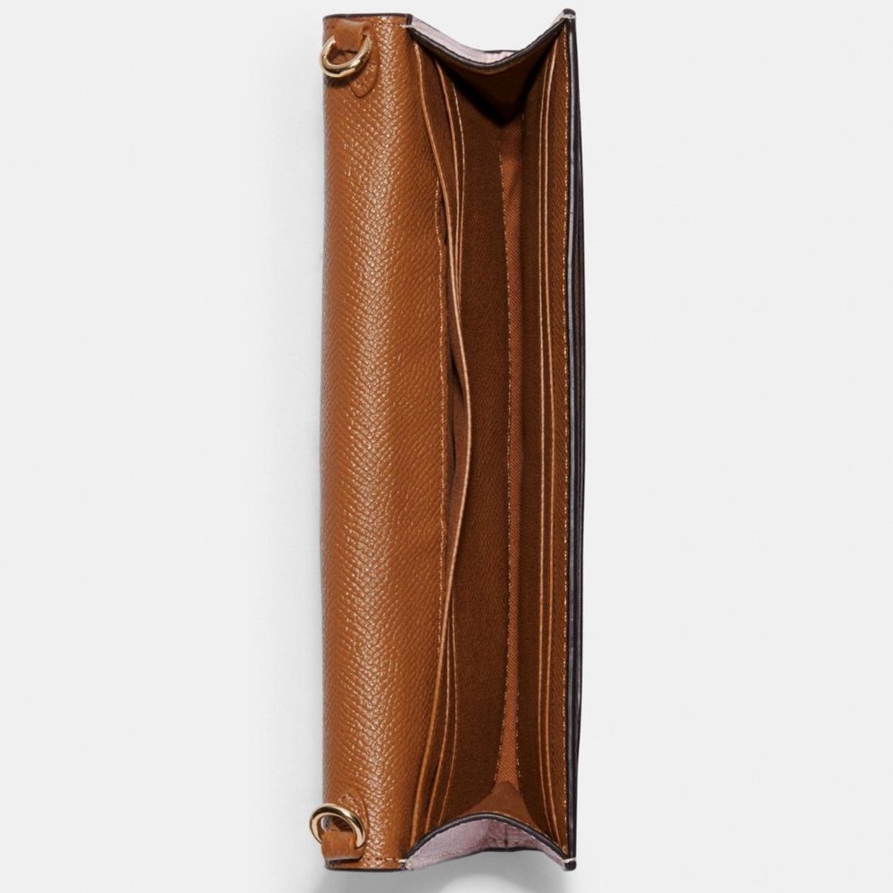 🎁Coach Envelope Wallet With Chain In Colorblock - Picture 3 of 3